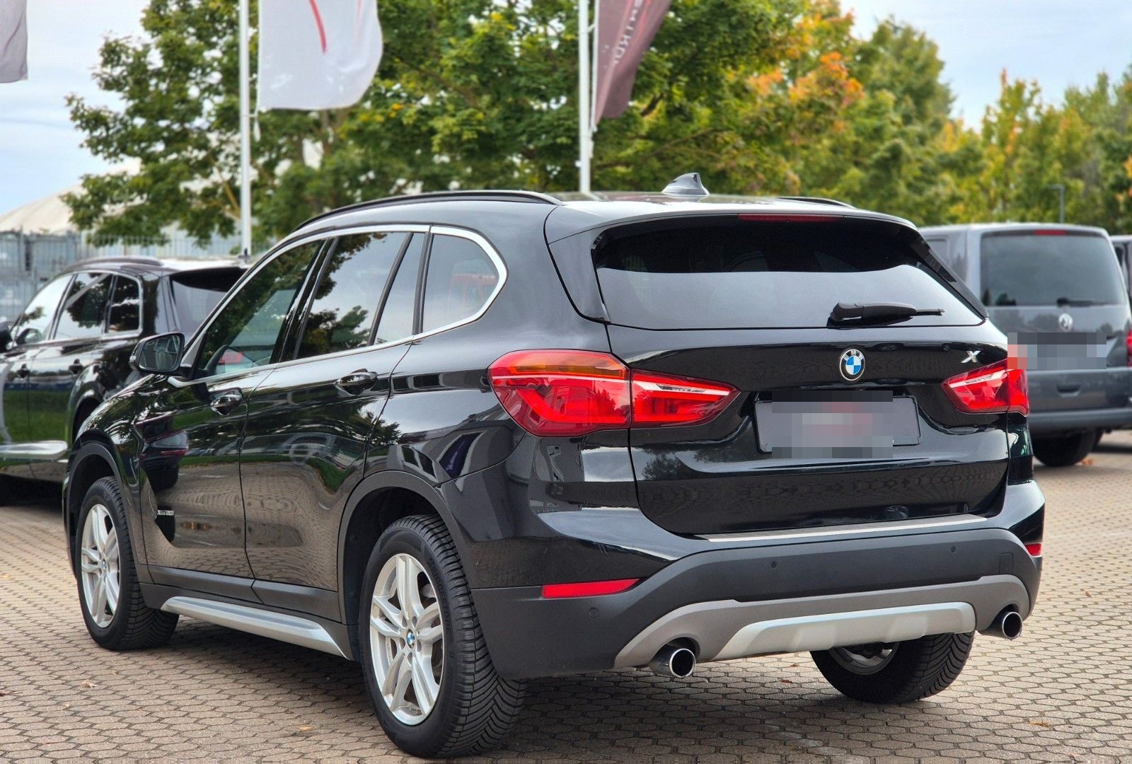 BMW X1 xDrive 20i xLine Automatik Panorama Leder foto 6