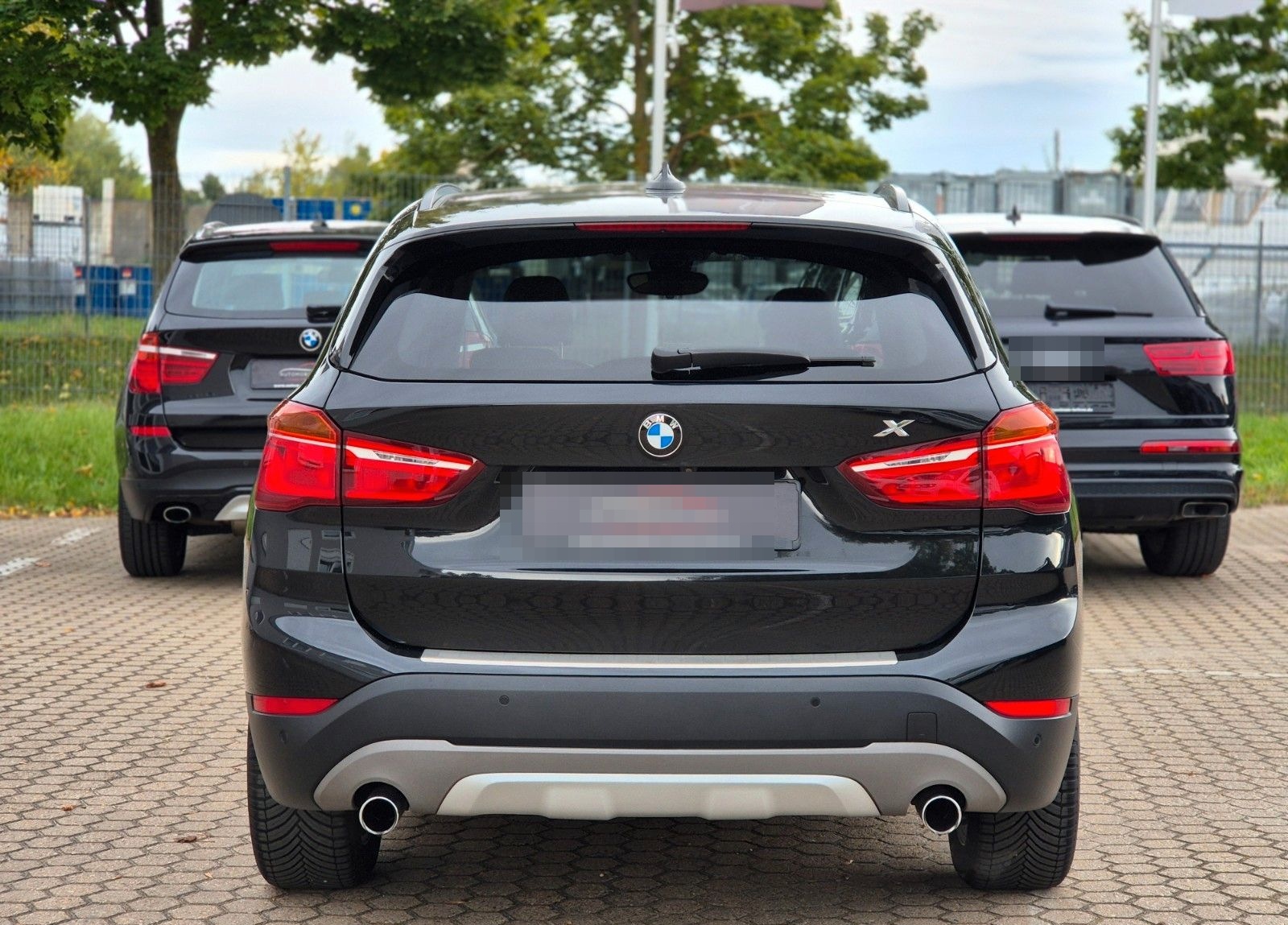 BMW X1 xDrive 20i xLine Automatik Panorama Leder foto 7