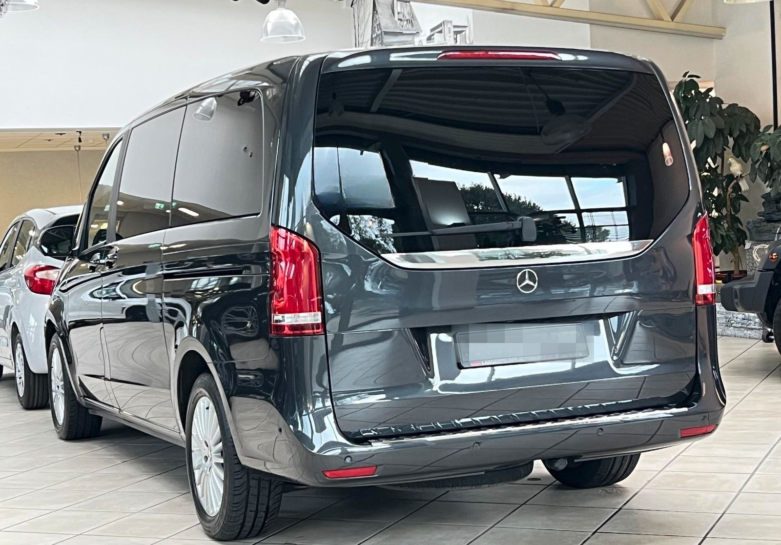 Mercedes-Benz V 250 d Avantgarde lang AHK|Standhz|RFK|7-Sitzer foto 8