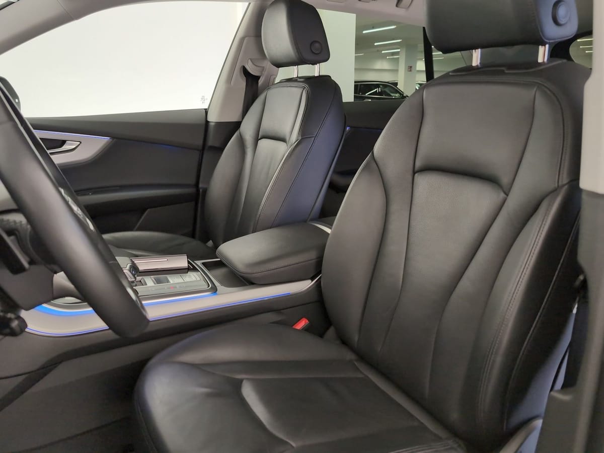 Audi Q8 55 TFSI quattro Navi LED Luftfahrwerk PDC Na foto 3