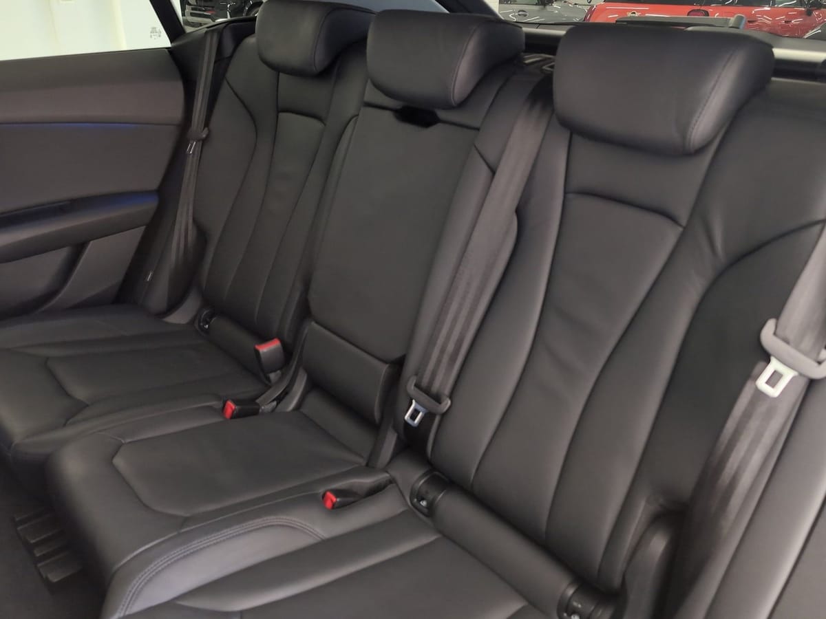 Audi Q8 55 TFSI quattro Navi LED Luftfahrwerk PDC Na foto 4
