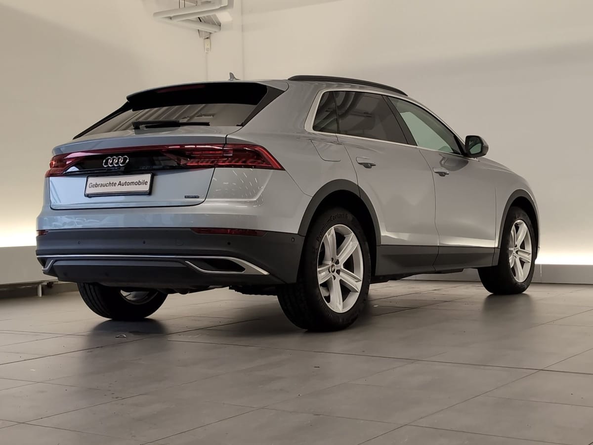 Audi Q8 55 TFSI quattro Navi LED Luftfahrwerk PDC Na foto 8