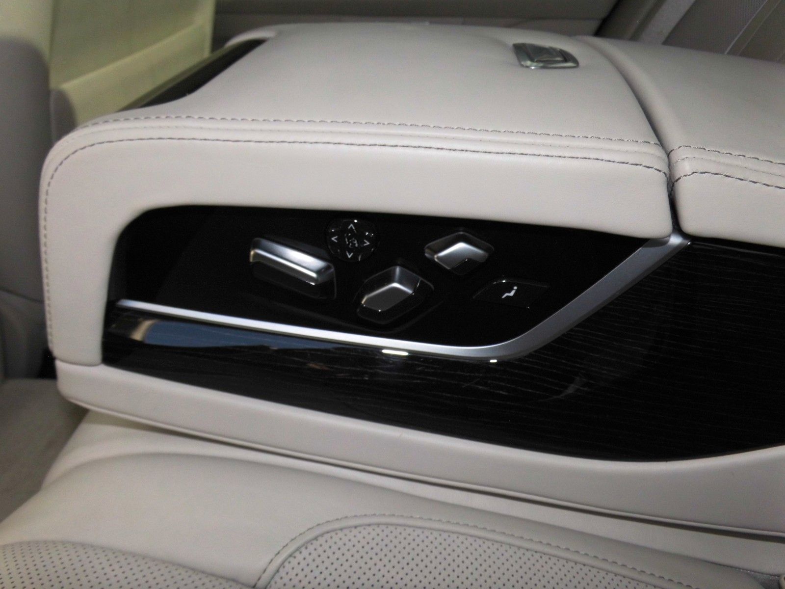 BMW 750 d xDrive Navi Klima Individual foto 13