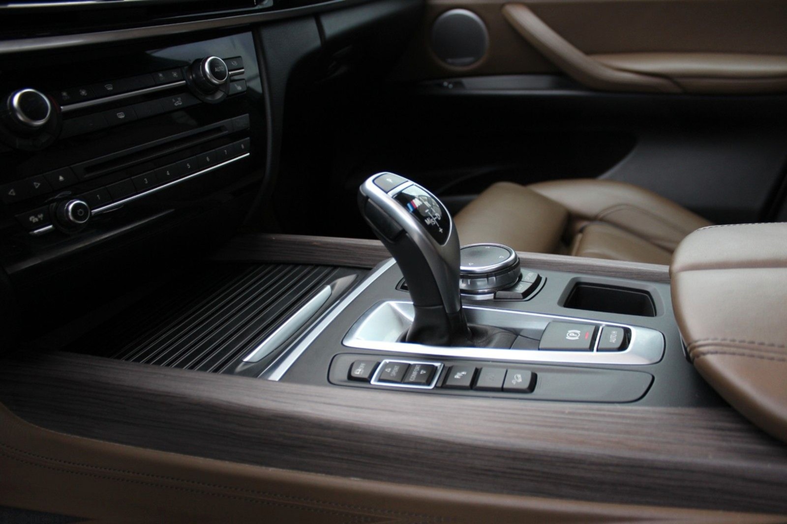 BMW X5 M50 d Individual ACC Softclose B&O Pano RFK foto 17