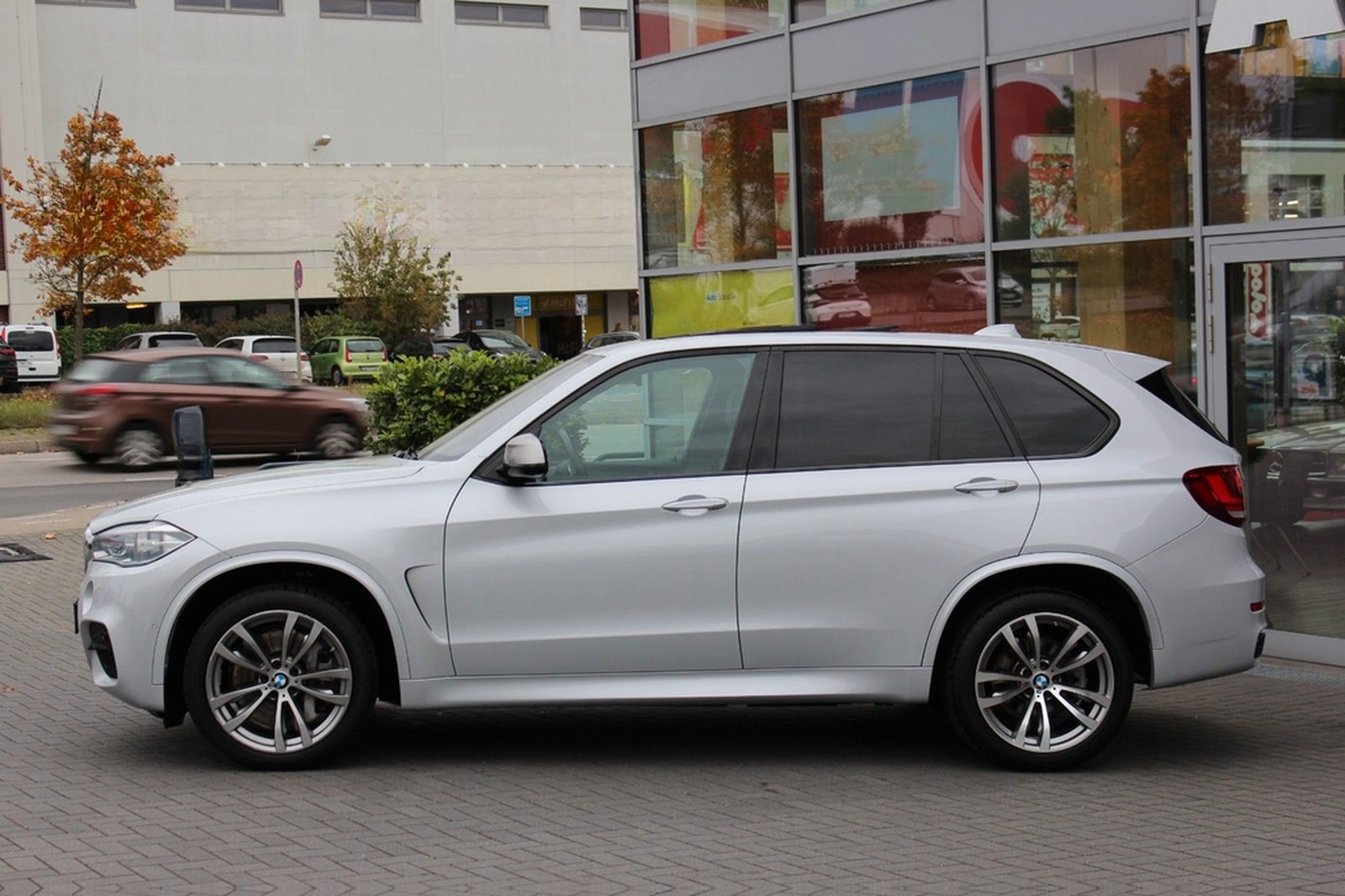 BMW X5 M50 d Individual ACC Softclose B&O Pano RFK foto 4