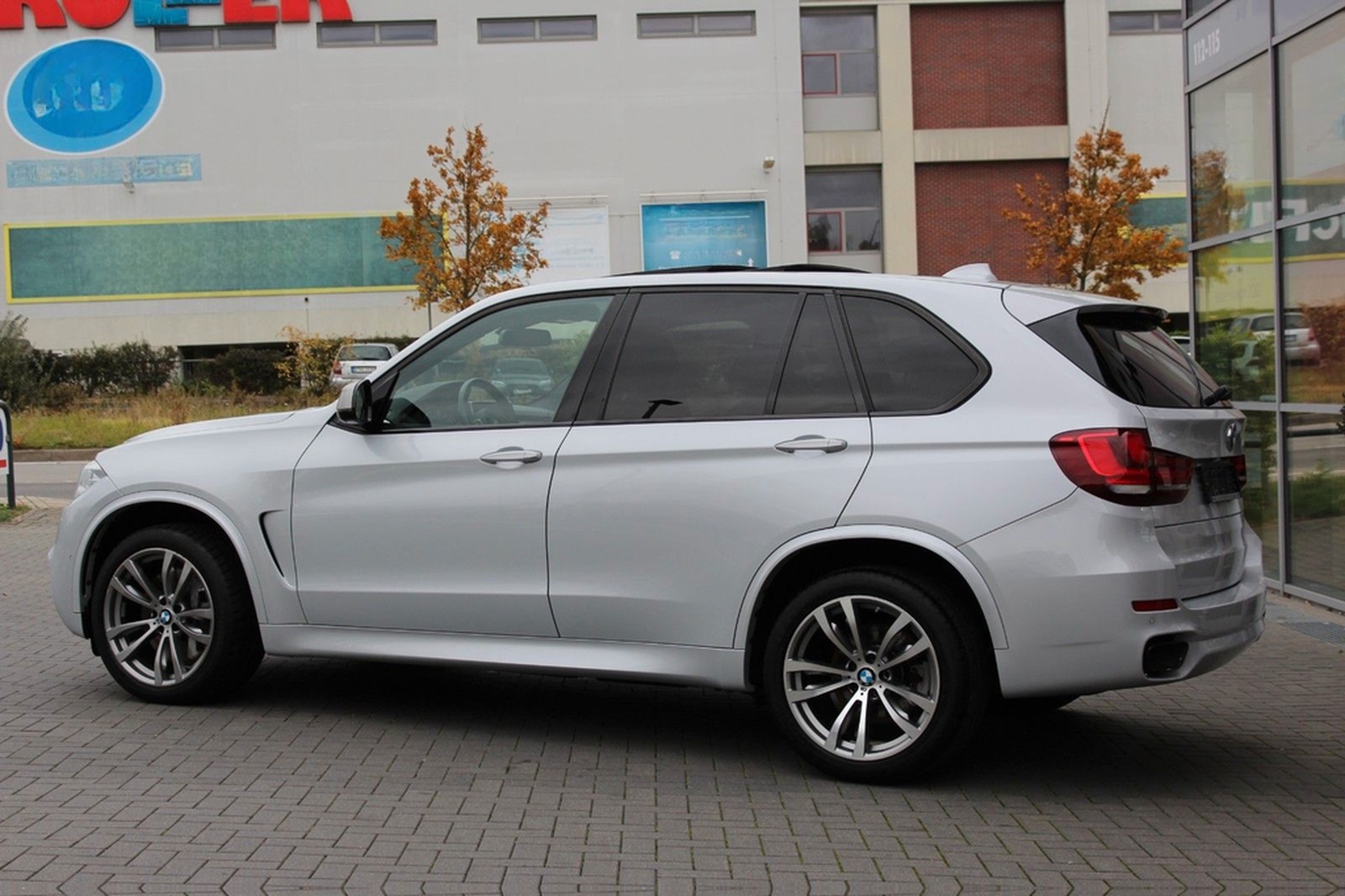 BMW X5 M50 d Individual ACC Softclose B&O Pano RFK foto 5