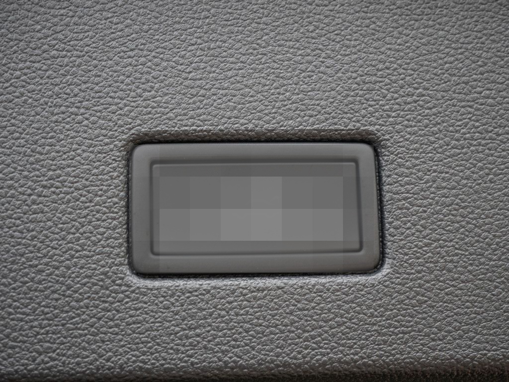 Volkswagen T-Roc R-Line 2.0 l TDI 150 PS DSG AHK ACC NAVI foto 24