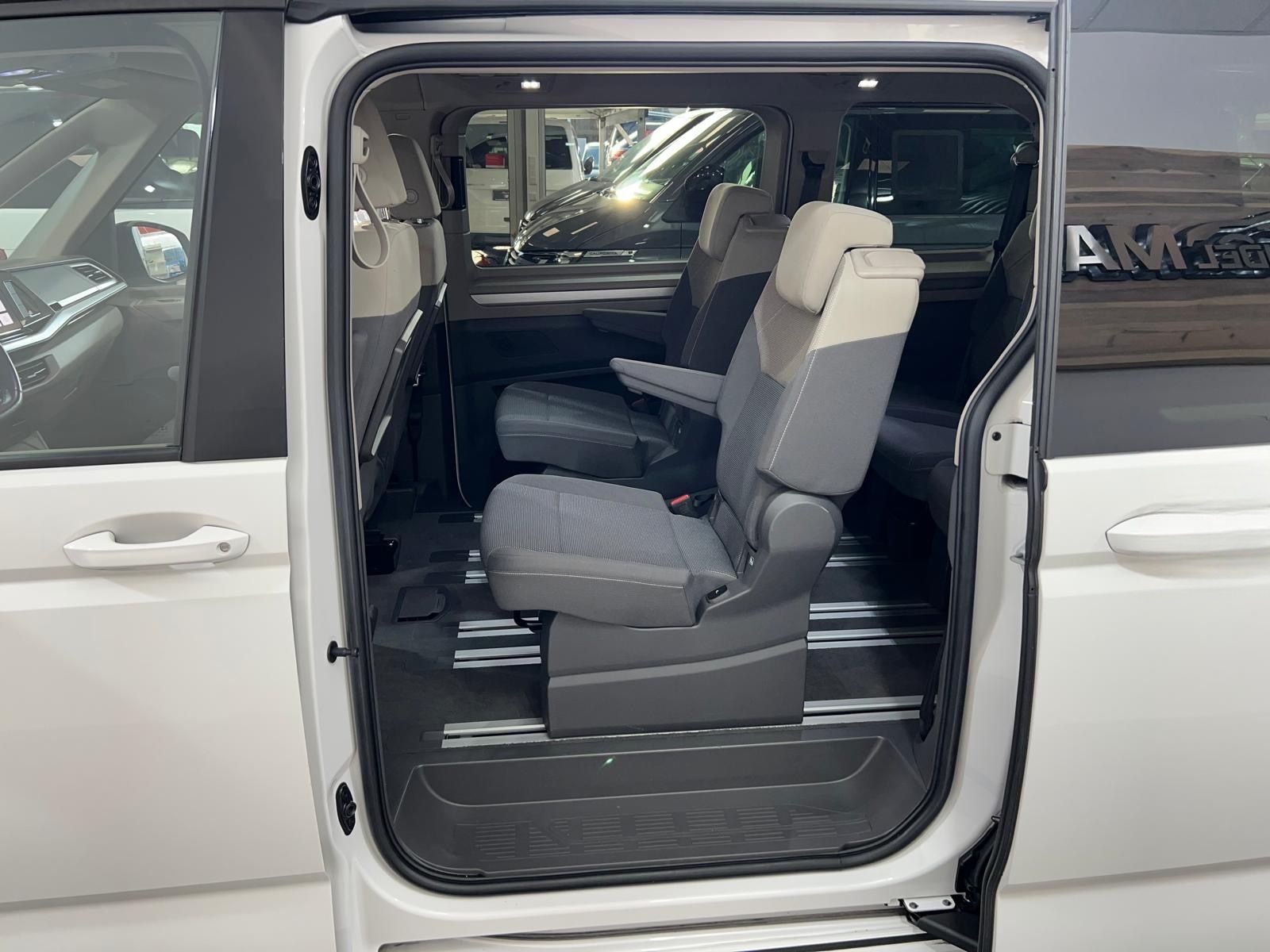 Volkswagen T7 Multivan Life eHybrid/AHK/ACC/PDC/LED/DSG/ foto 17