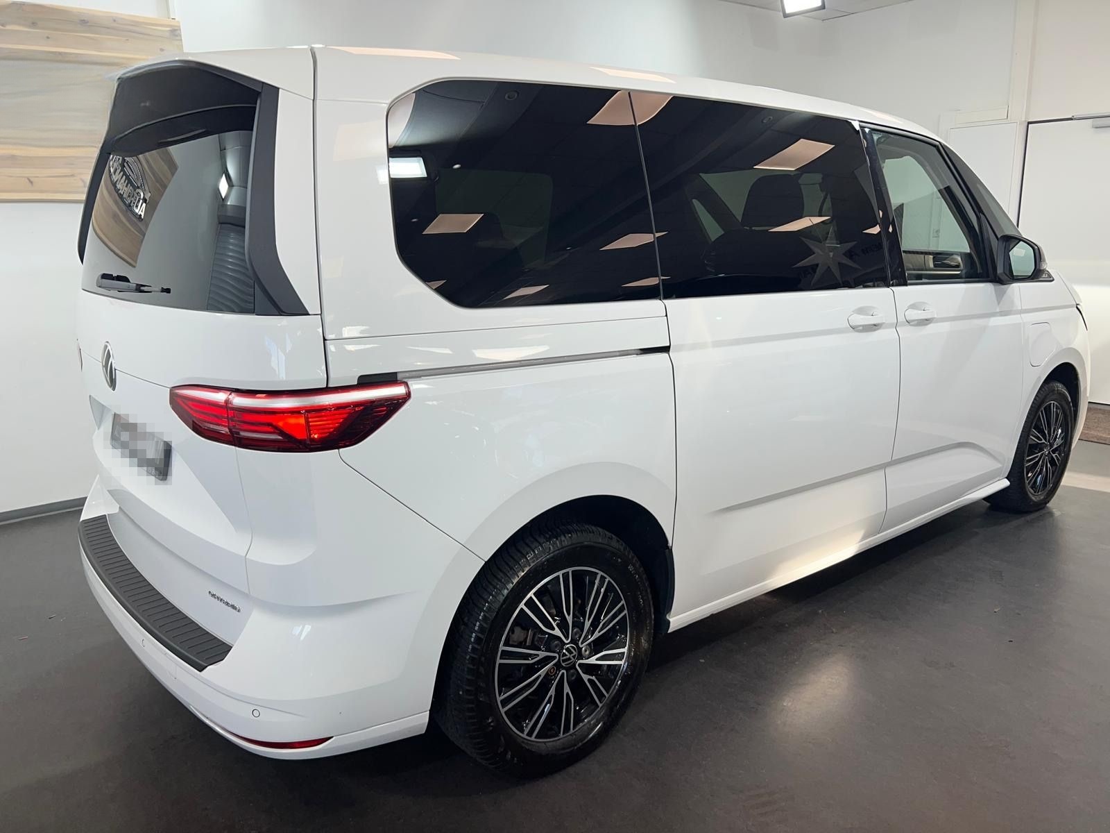 Volkswagen T7 Multivan Life eHybrid/AHK/ACC/PDC/LED/DSG/ foto 8