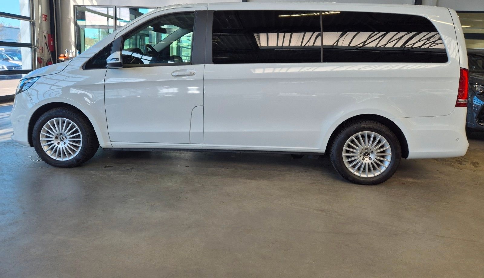Mercedes-Benz V 250 d EDITION LANG MBUX LED STANDHZ AIRMATIC foto 8