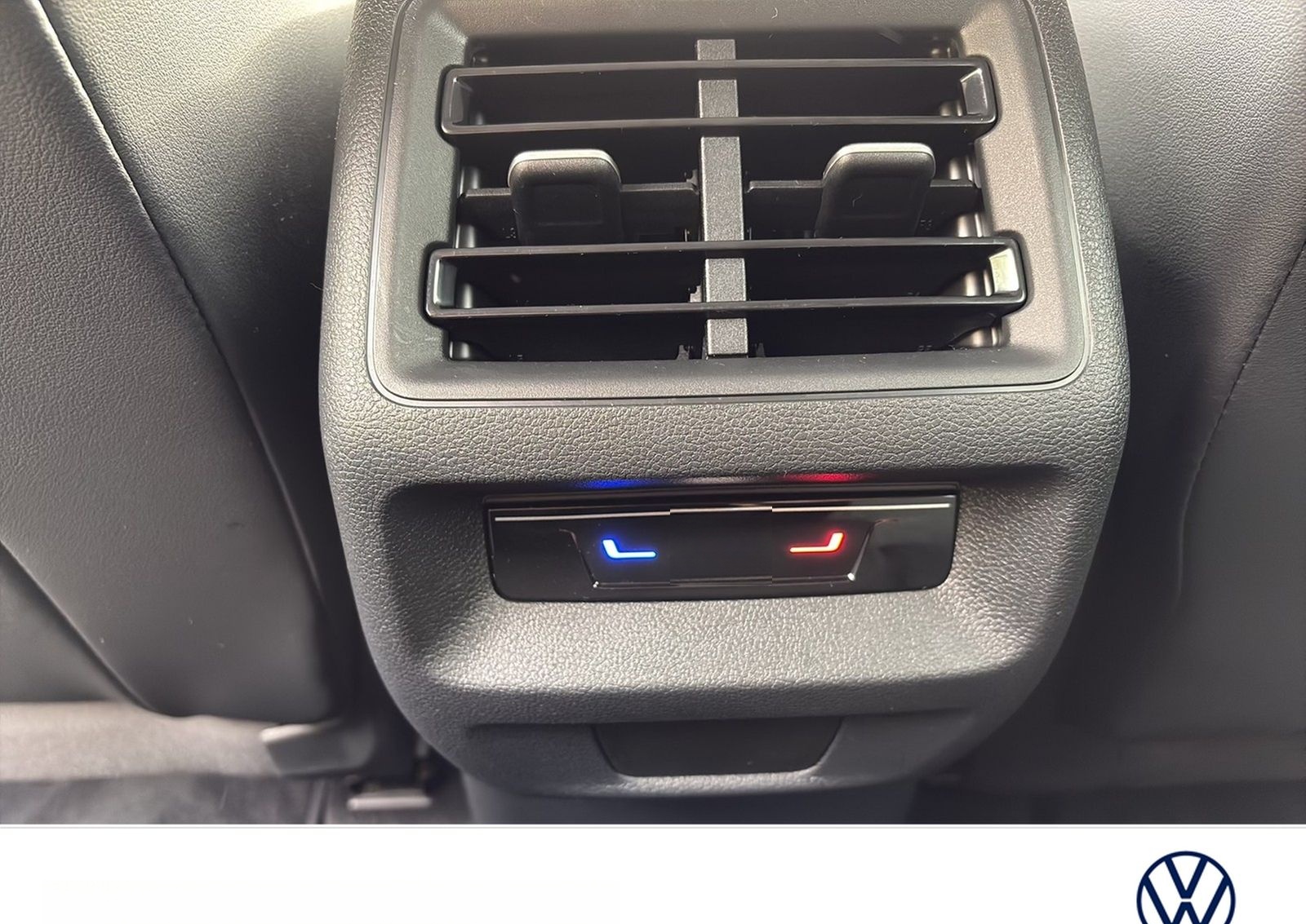 Volkswagen Tayron 2.0 LIFE 4X4 AHK CAM ACC LM18 CARPLAY foto 18