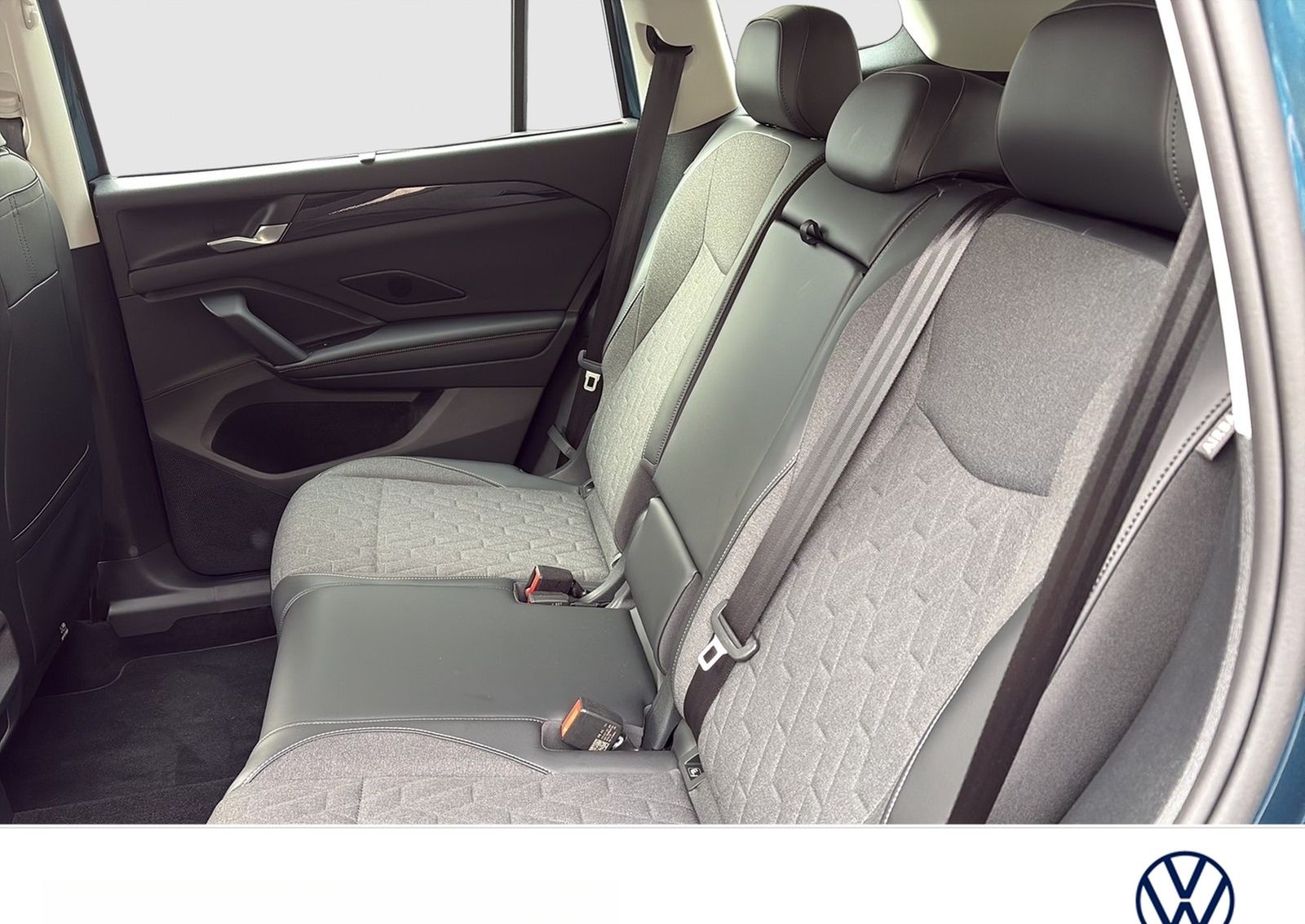 Volkswagen Tayron 2.0 LIFE 4X4 AHK CAM ACC LM18 CARPLAY foto 9