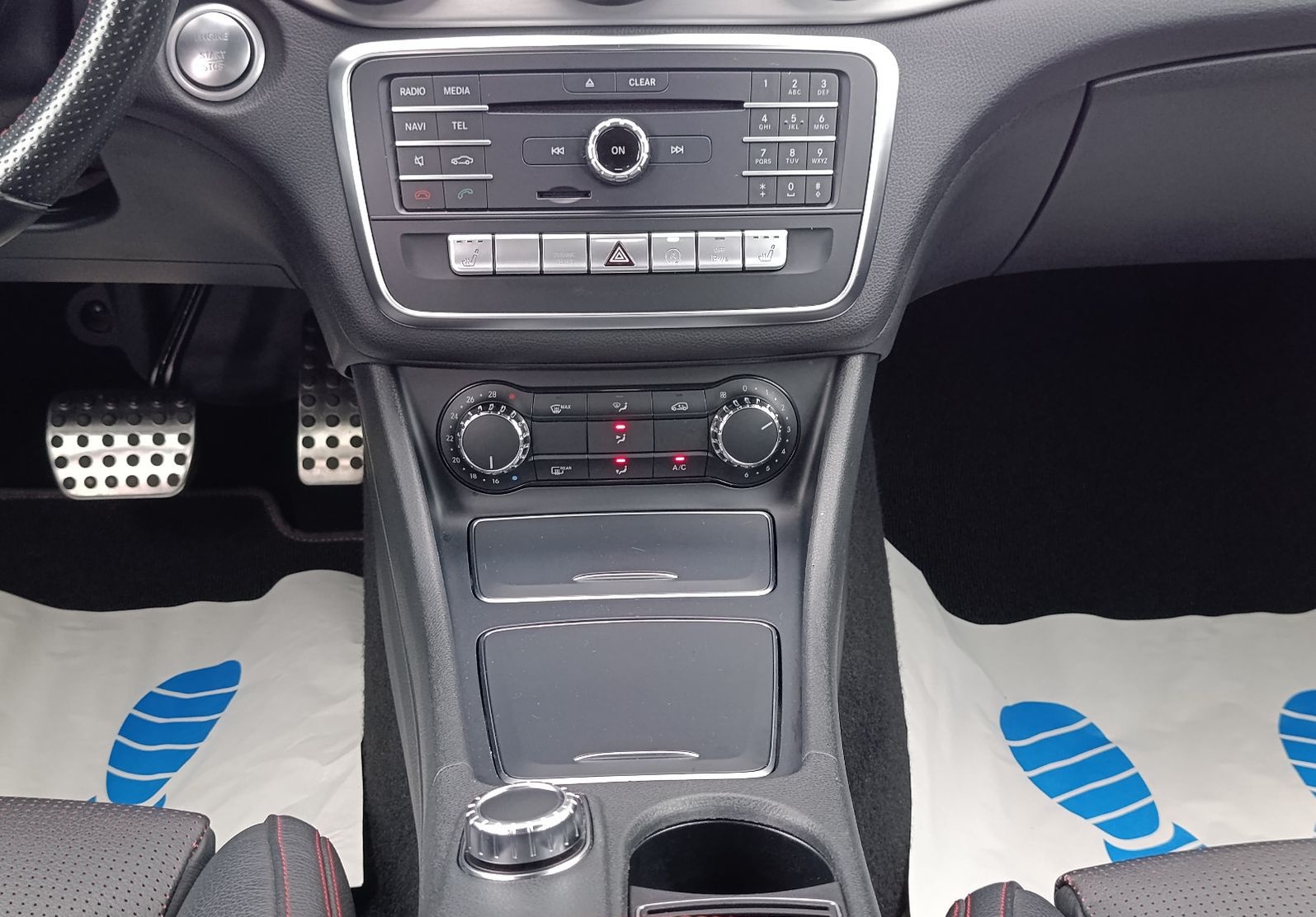 Mercedes-Benz CLA 220 d 4Matic AMG Leder Navi LED Car/Play foto 20