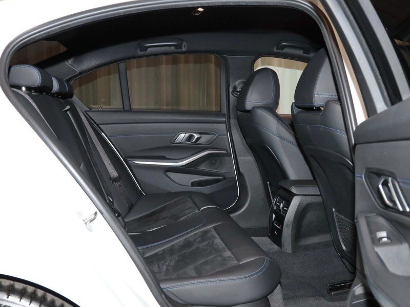 BMW M340d xDrive Lim. AHK HUD RFK 19Zoll ACC foto 11