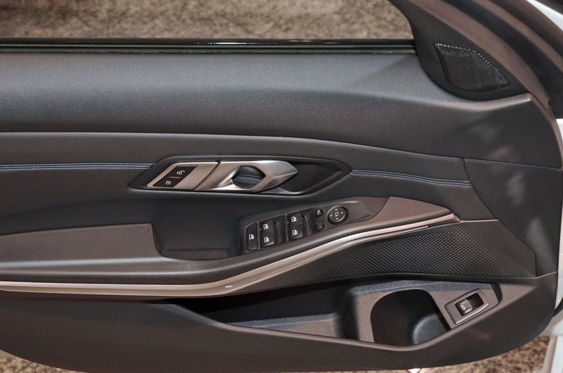 BMW M340d xDrive Lim. AHK HUD RFK 19Zoll ACC foto 9