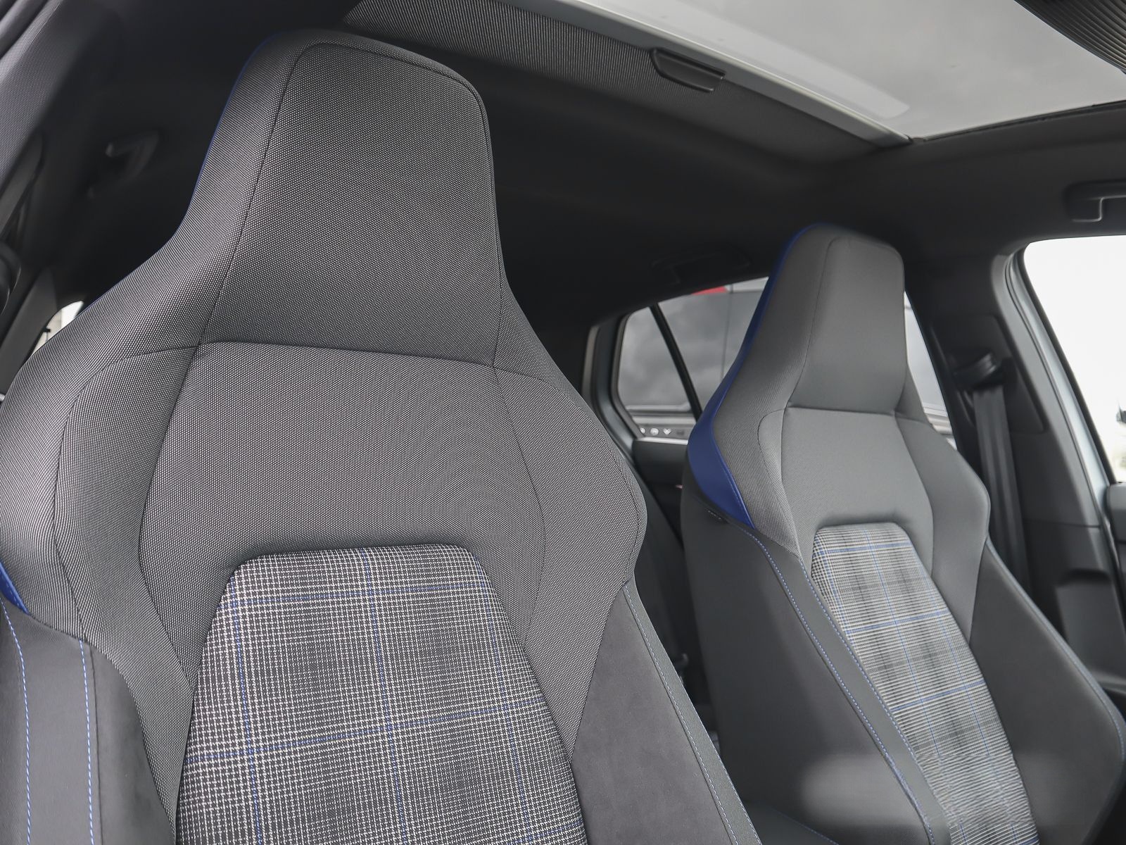 Volkswagen Golf VIII GTE 1.5 eHybrid BlackStyle Navi IQ.Lig foto 12