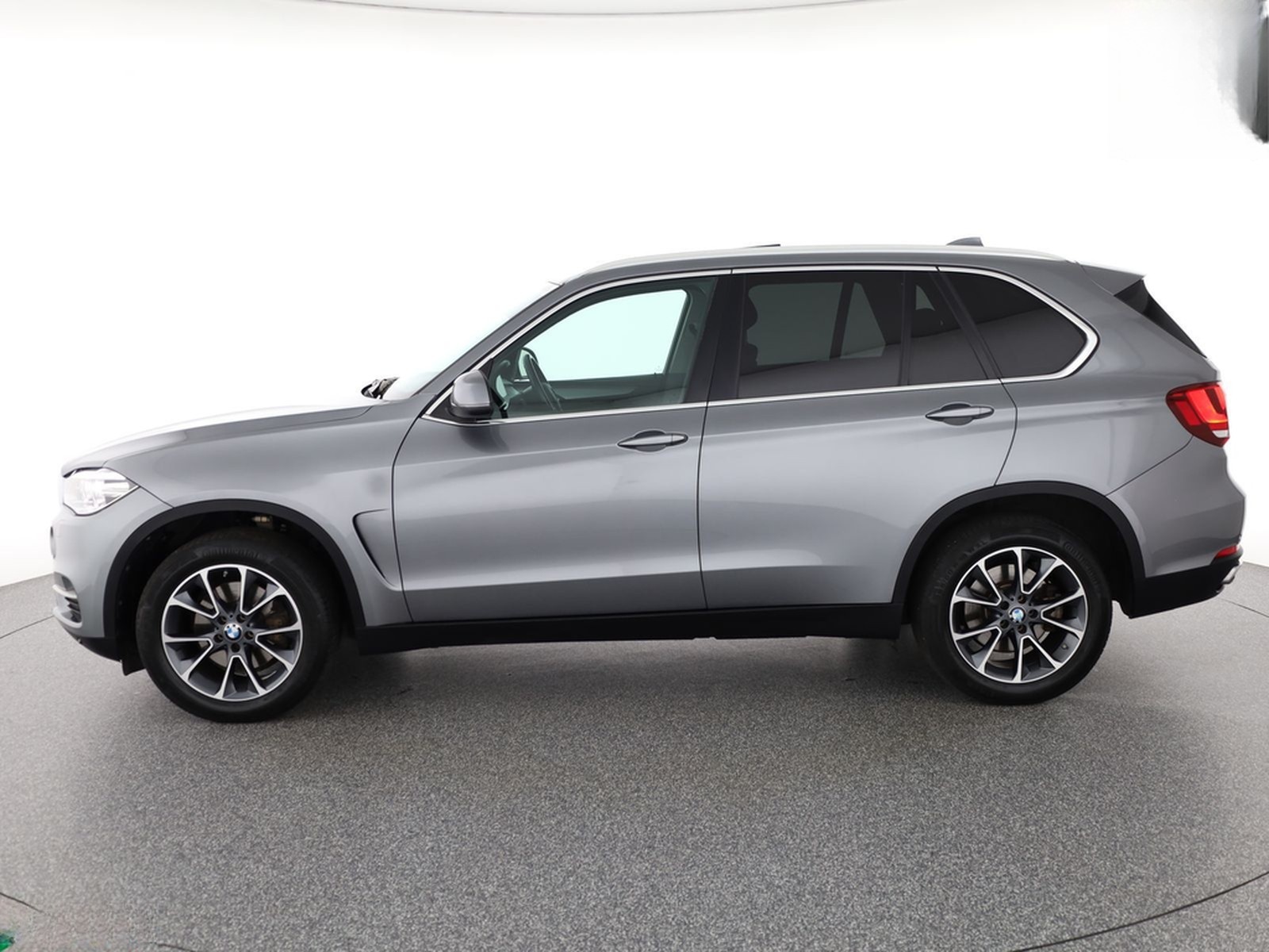 BMW X5 xDrive35i CHROME LINE HUD,MEMORY,AHK,KAMERA foto 2