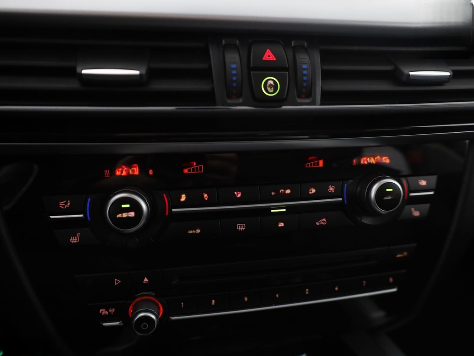 BMW X5 xDrive35i CHROME LINE HUD,MEMORY,AHK,KAMERA foto 21