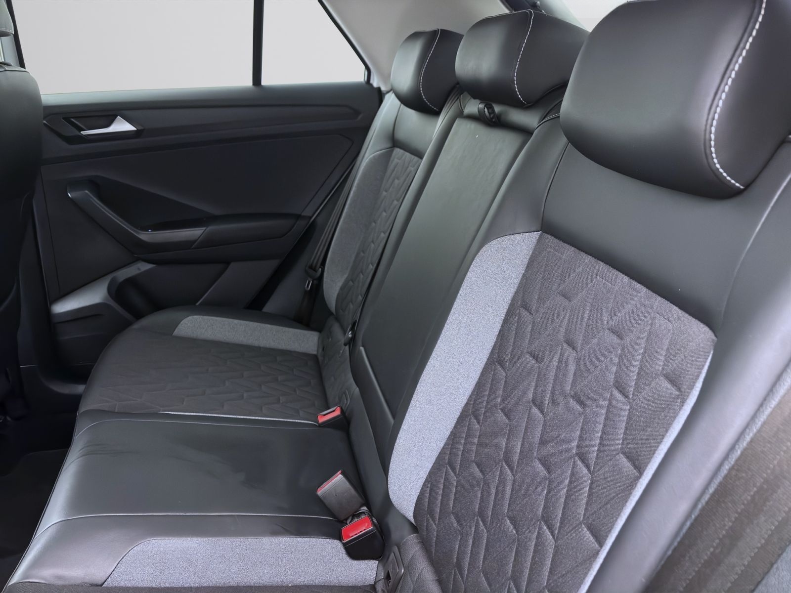 Volkswagen T-Roc 1.0 TSI GOAL PDC SITZHZG KLIMA LED foto 14