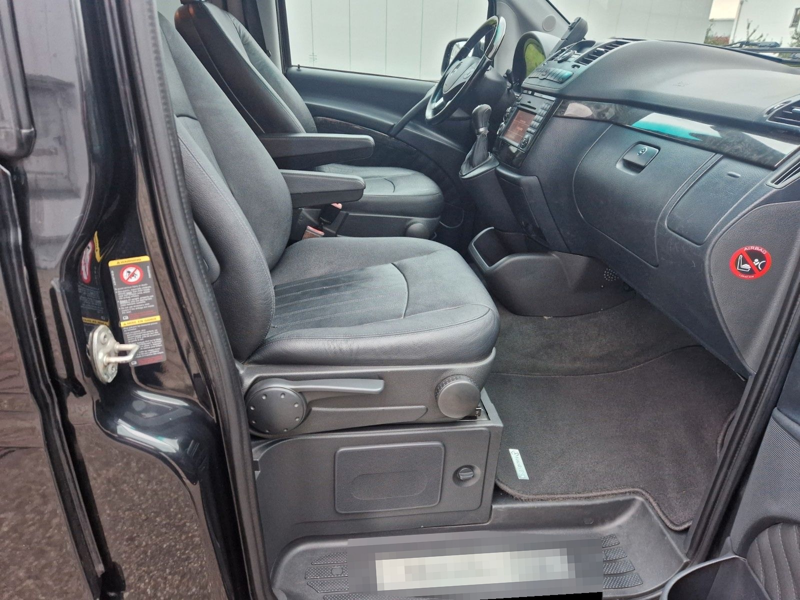 Mercedes-Benz Viano 3.0 CDI Avantgarde 125 Lang 8Pl Leder Pano foto 15
