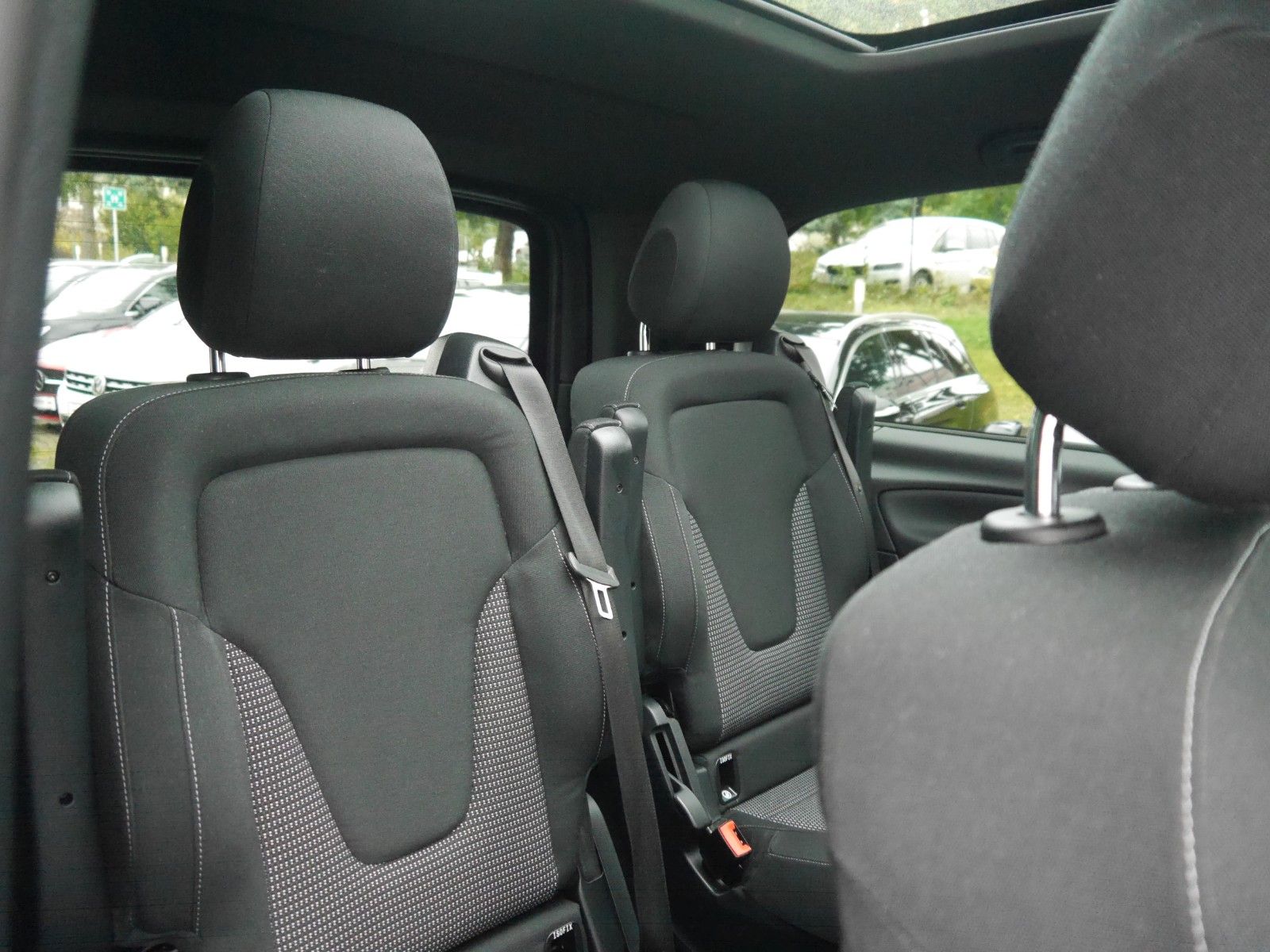 Mercedes-Benz V250d EDITION 4MATIC Lang MBUX KAM AHK PANORAMA foto 13