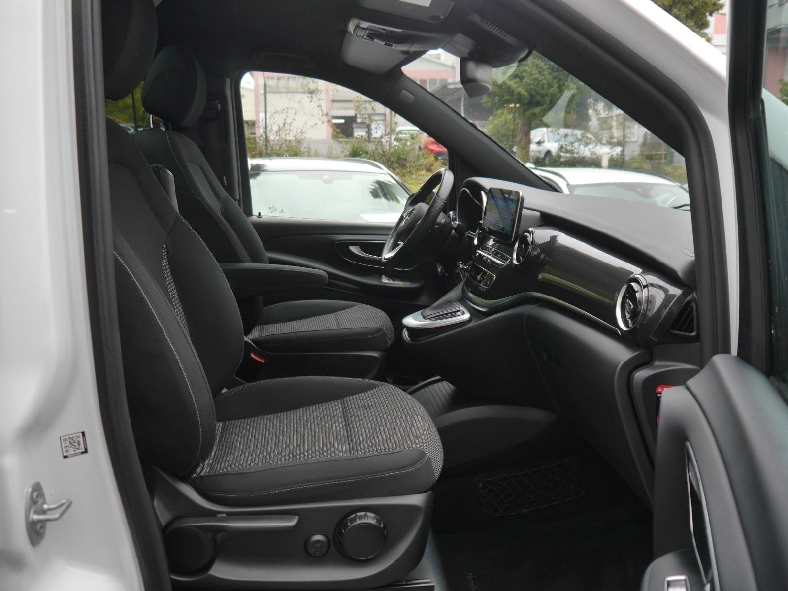 Mercedes-Benz V250d EDITION 4MATIC Lang MBUX KAM AHK PANORAMA foto 10