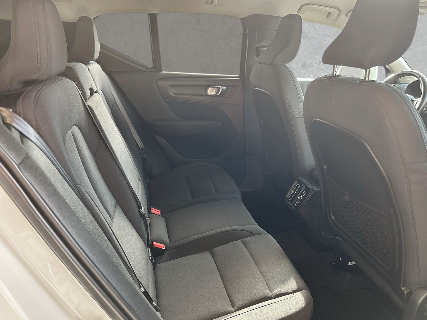 Volvo XC40 Momentum Pro AWD D3 EU6d-T Winter-Paket Cit foto 5