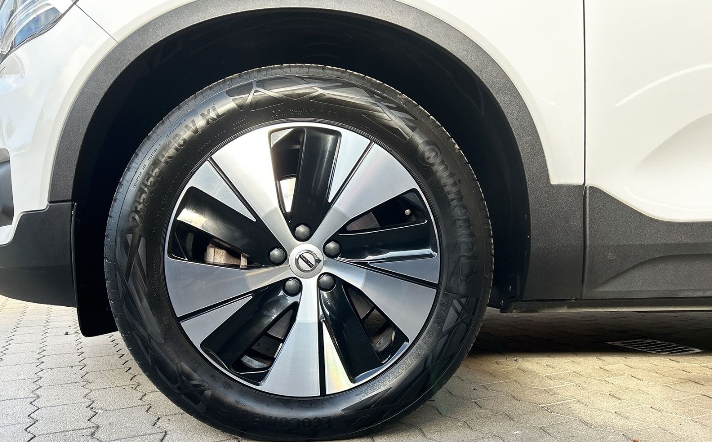 Volvo XC40 Momentum Pro AWD D3 EU6d-T Winter-Paket Cit foto 9