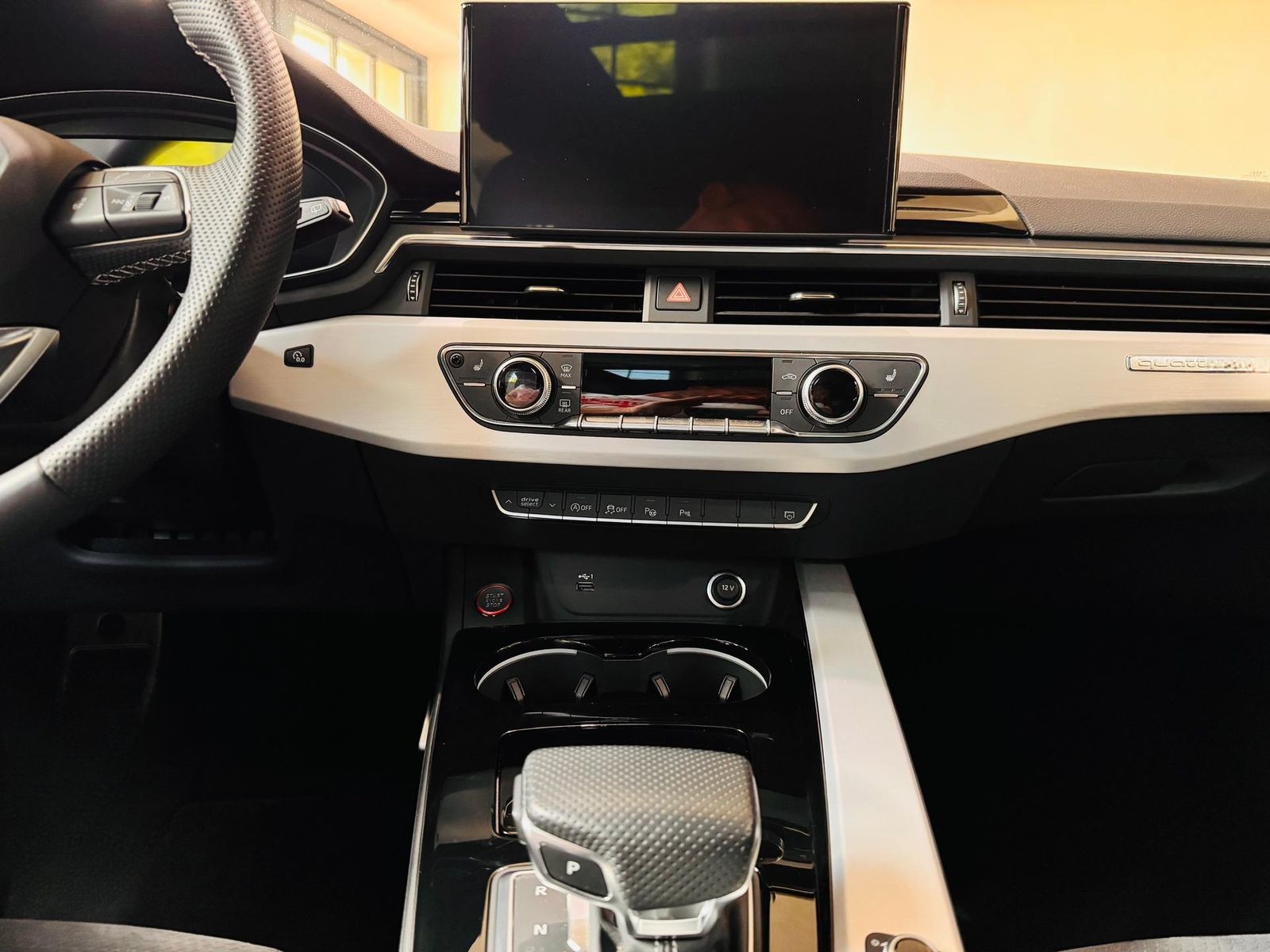 Audi S4 Avant quattro Matrix PDach B&O 360° el.Klappe foto 12