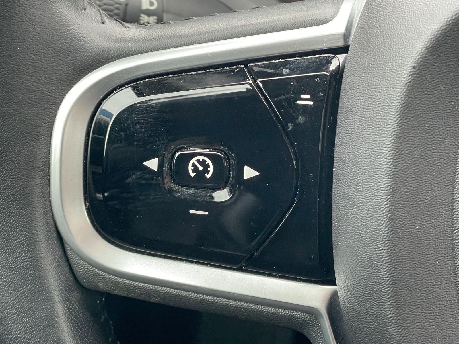 Volvo V90 Kombi Inscription*LED*LEDER*HUD*360°*VIRTUAL foto 16