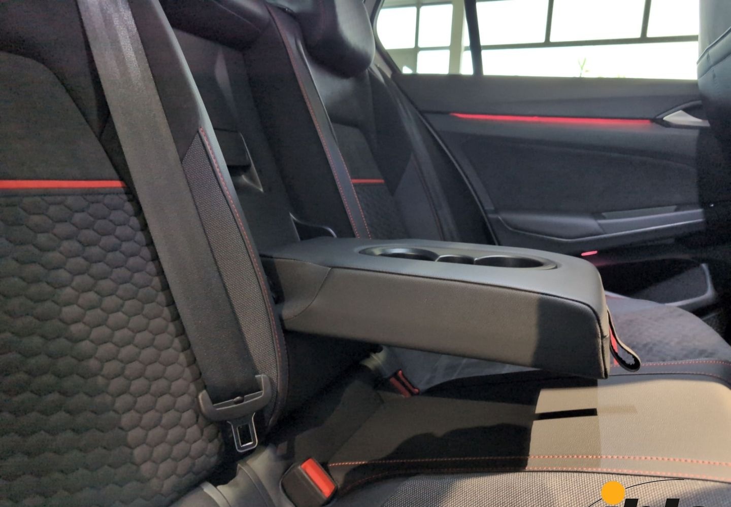 Volkswagen Golf GTI VIII 2,0 TSI DSG Clubsport Black Style  foto 19