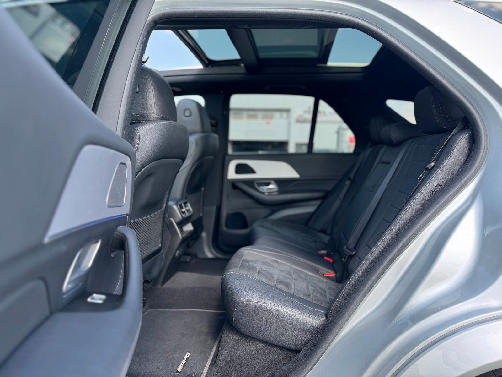 Mercedes-Benz GLE 350 de 4-Matic*2xAMG*PANO*MBUX*AHK*DISTRONIC foto 14