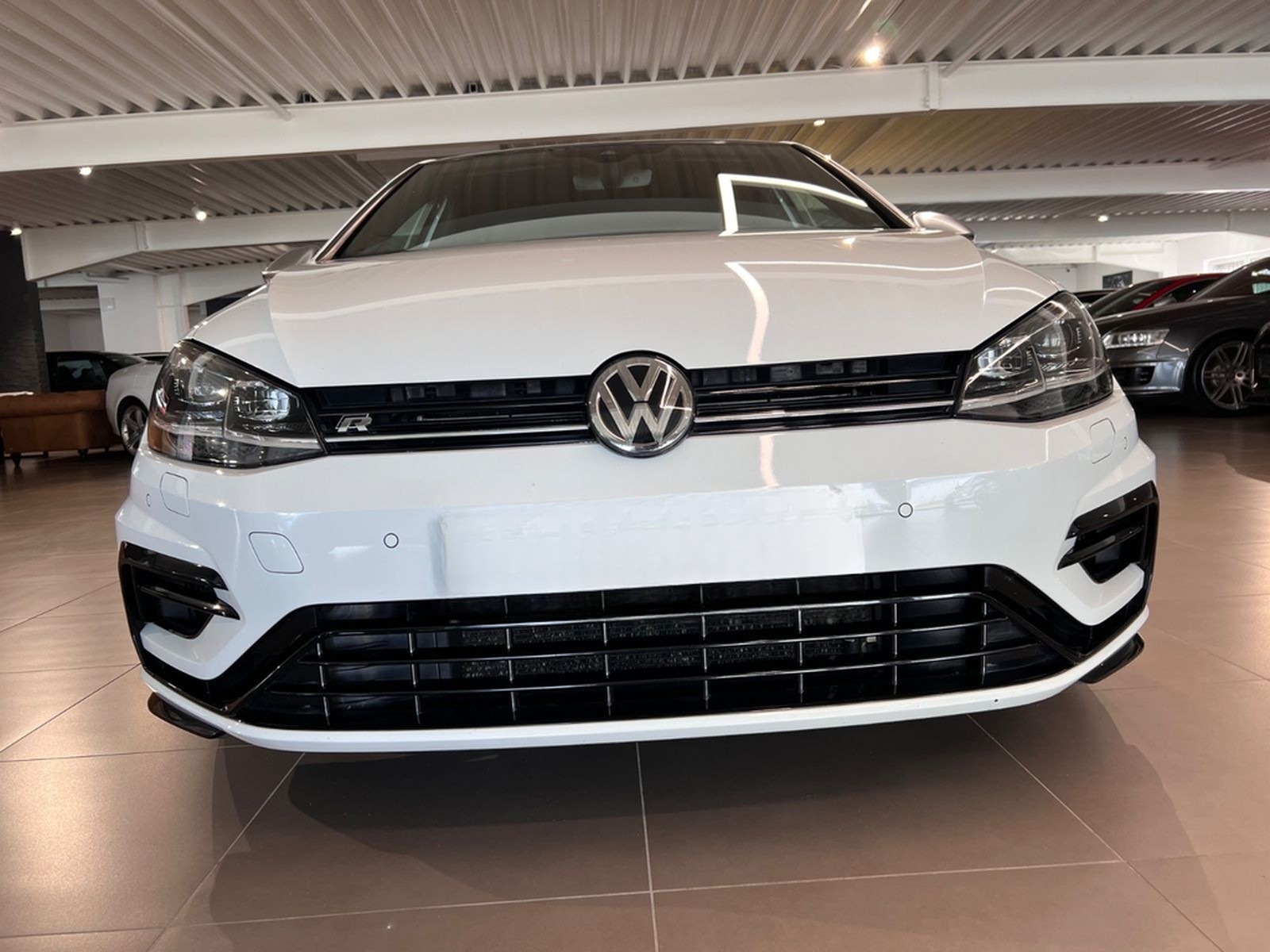 Volkswagen Golf 2.0TSI DSG 4MOTION R DCC KEYLESS DIGITAL foto 11