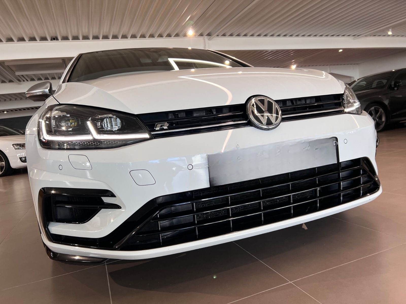 Volkswagen Golf 2.0TSI DSG 4MOTION R DCC KEYLESS DIGITAL foto 12