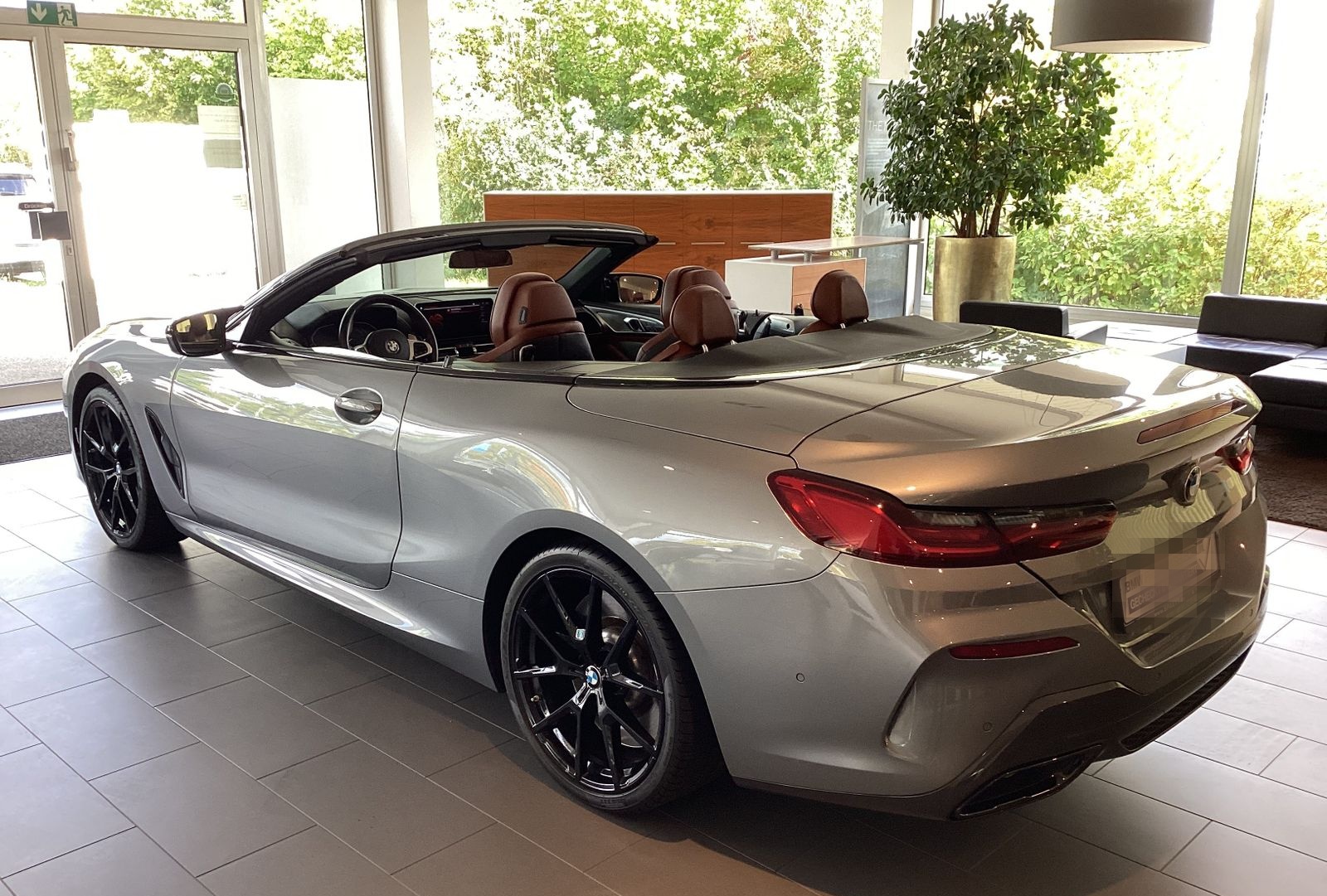 BMW M850i xDrive Cabrio B&W Surround DAB WLAN foto 6