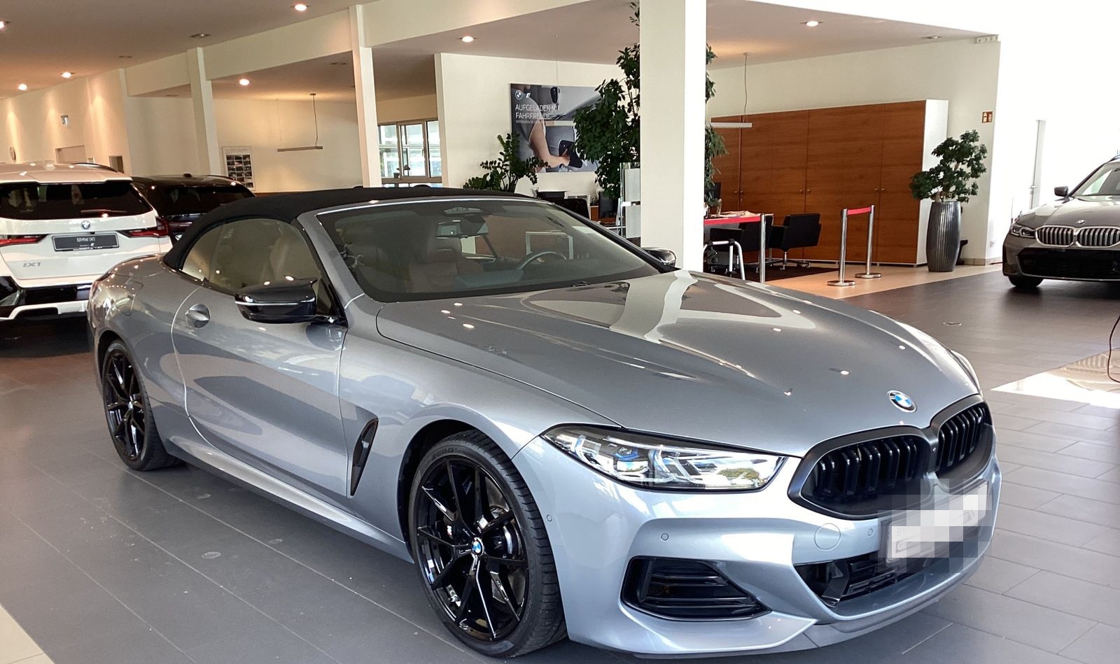 BMW M850i xDrive Cabrio B&W Surround DAB WLAN foto 7