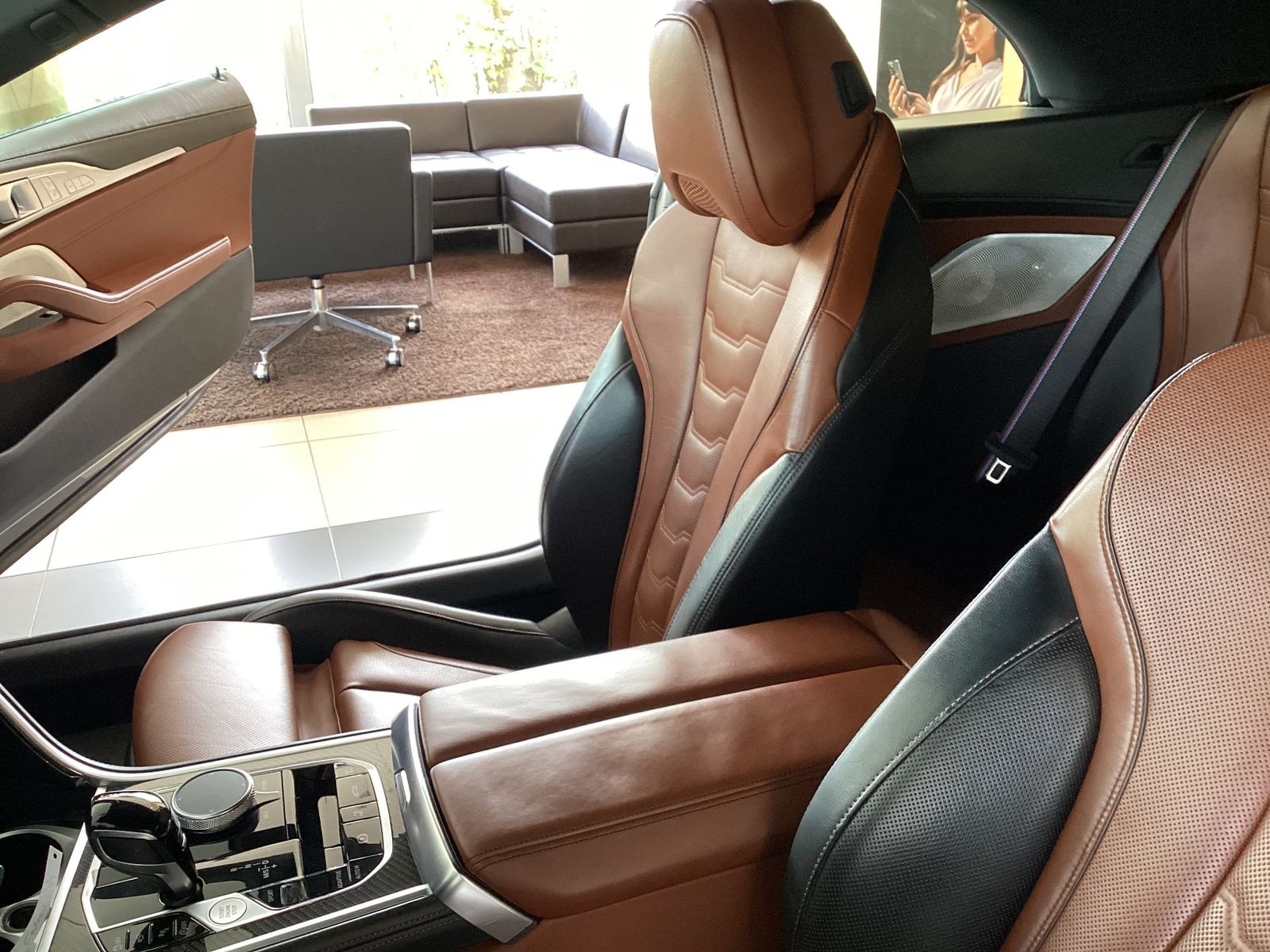 BMW M850i xDrive Cabrio B&W Surround DAB WLAN foto 10