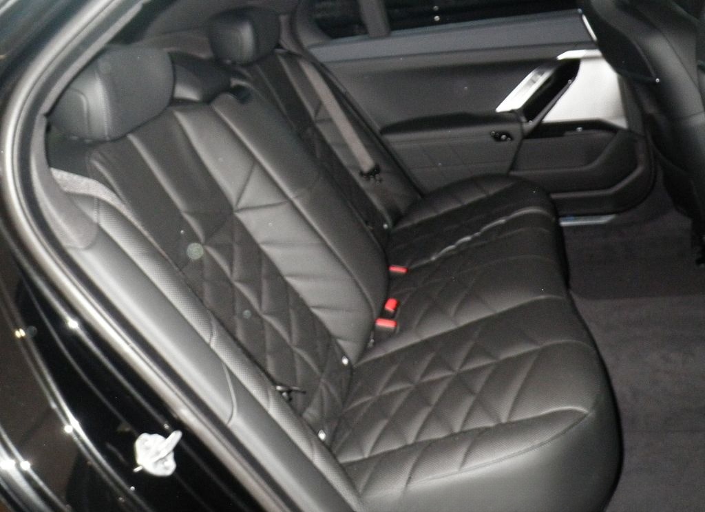 BMW 740 d xDrive Sportpaket HUD Luftfederung Niveau  foto 14