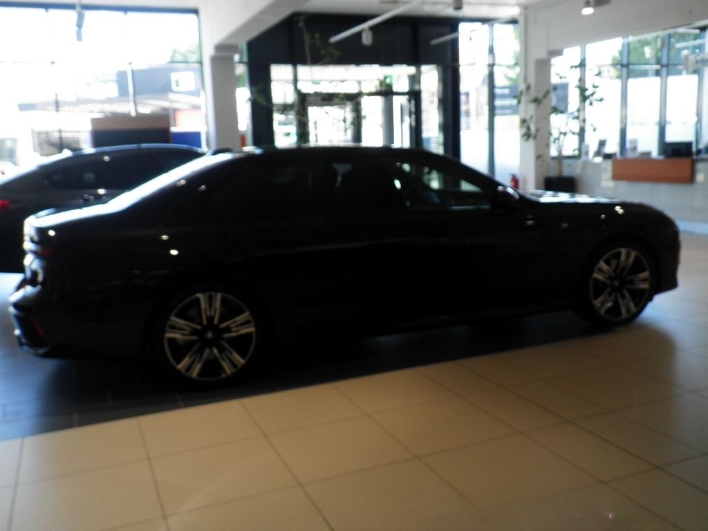 BMW 740 d xDrive Sportpaket HUD Luftfederung Niveau  foto 3