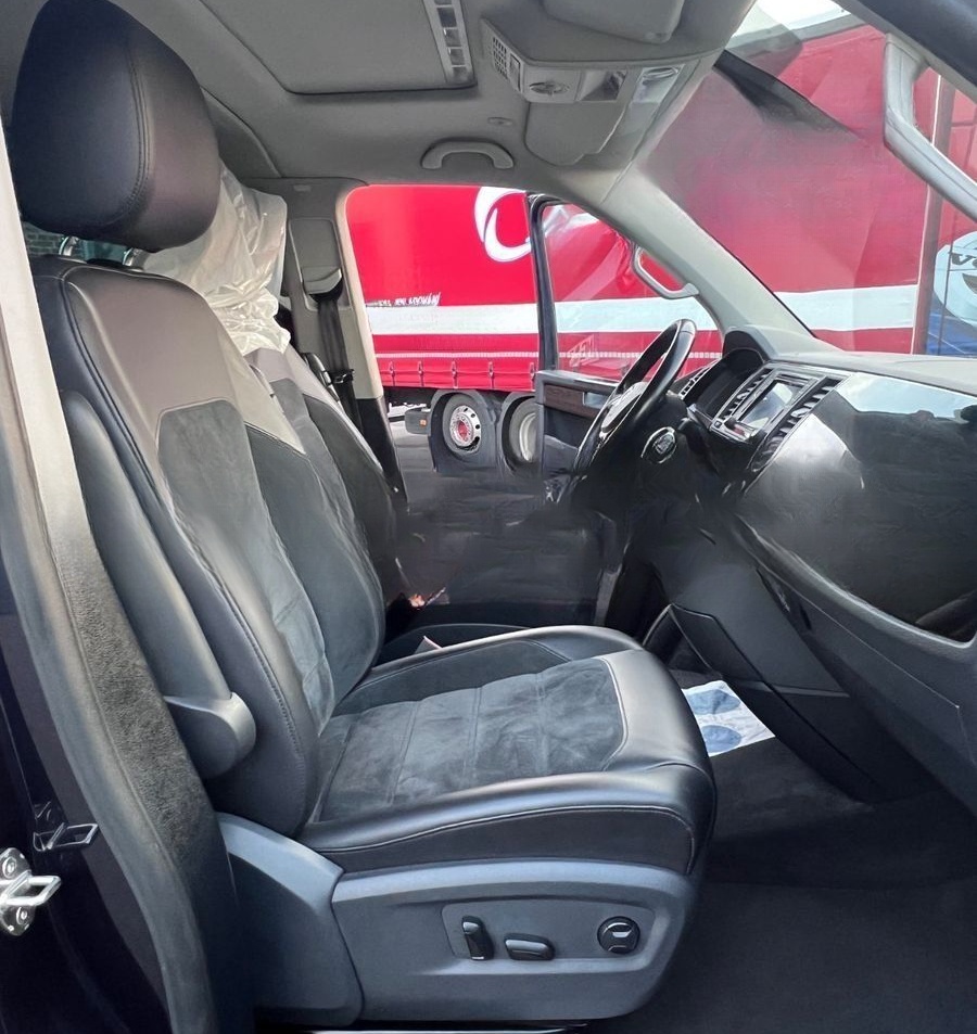 Volkswagen T6 Multivan Highline 4Motion 2.0 TDI foto 10