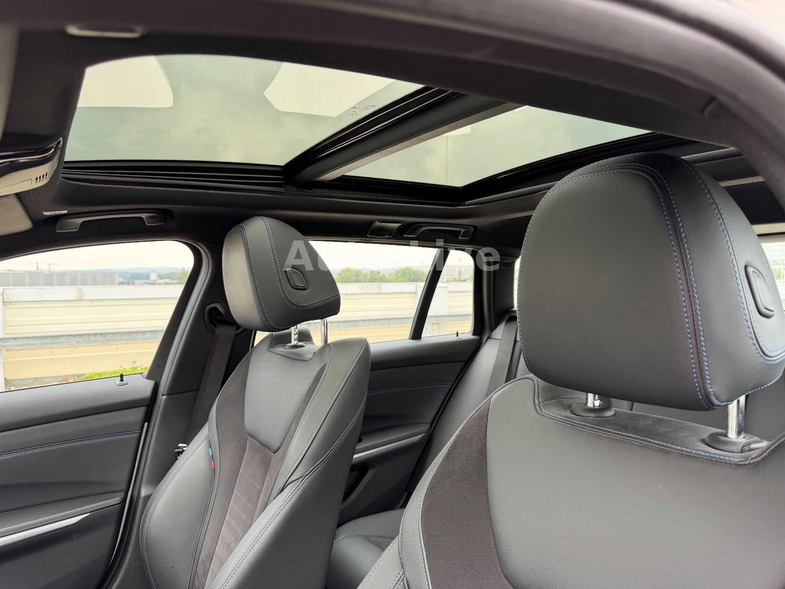 BMW 330d*Tou*SAG*M PAKET*FACELIFT*VIRTU*LED*PANO*AHK foto 11