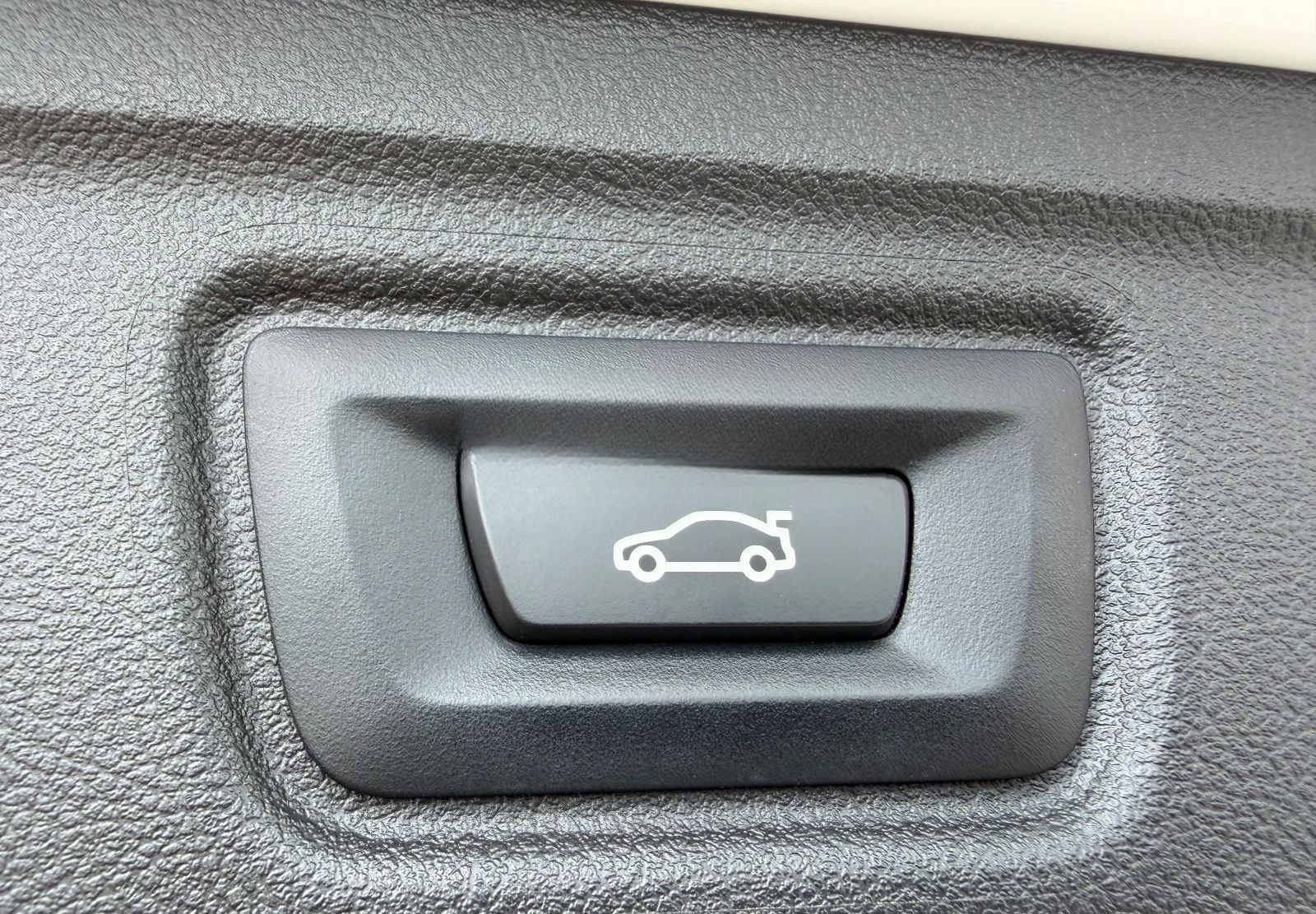 BMW 330d*Tou*SAG*M PAKET*FACELIFT*VIRTU*LED*PANO*AHK foto 19