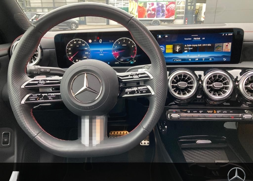 Mercedes-Benz CLA 180 SB AMG PANO DISTRO KEYLESS NAVI SITZ KOM foto 14