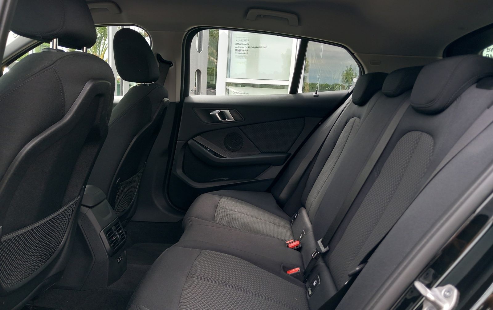 BMW 118i Aut Advantage LiveCockPlus Business LED Tem foto 11