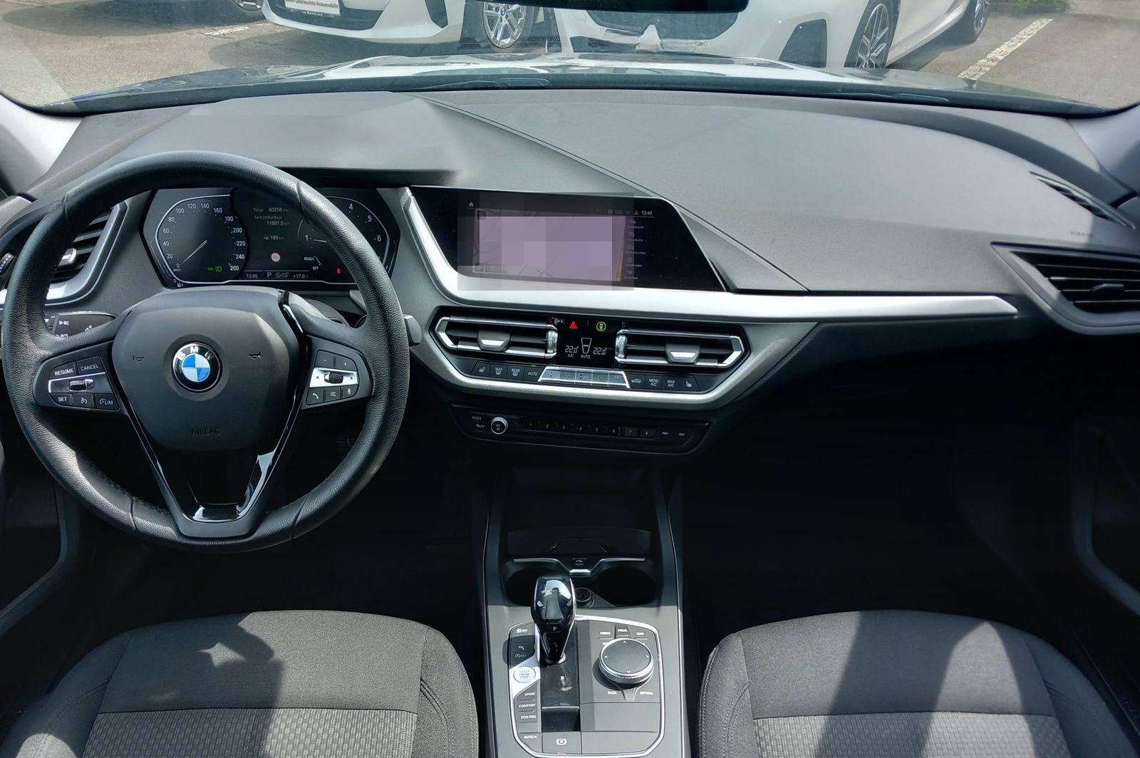 BMW 118i Aut Advantage LiveCockPlus Business LED Tem foto 9