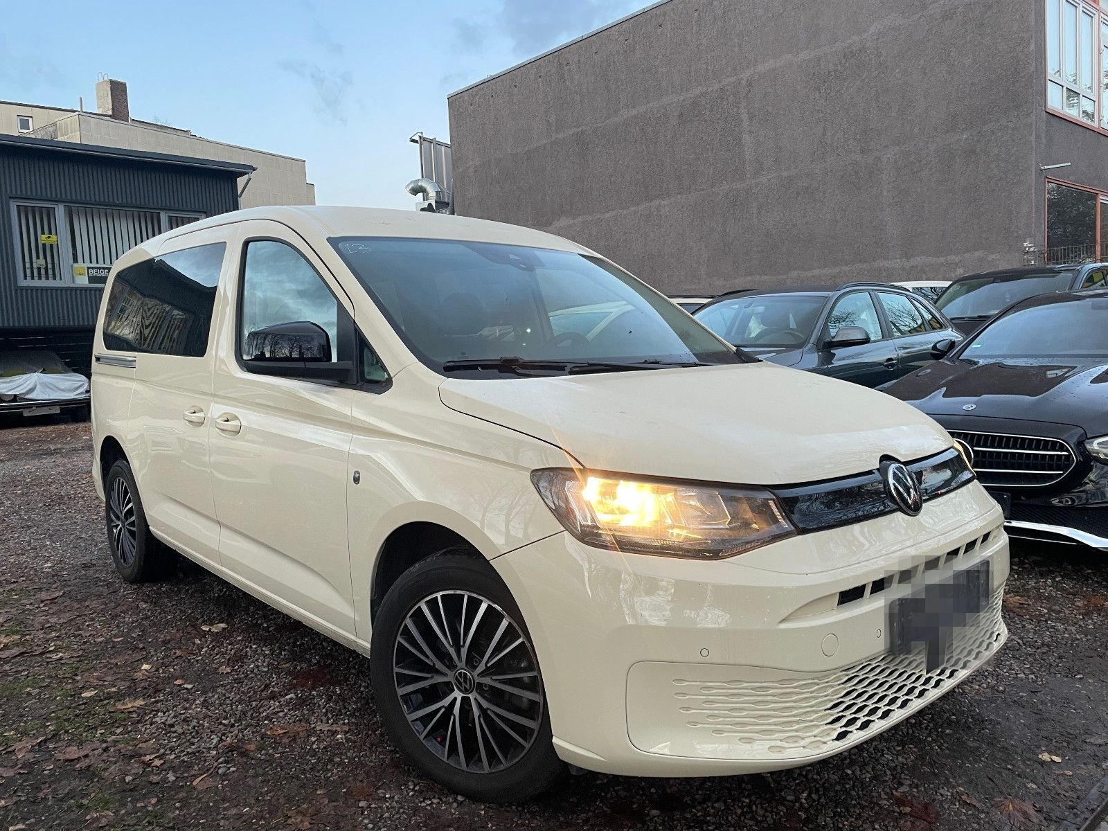 Volkswagen Caddy 2.0 TDI  Rollstuhlrampe 7Sitzer CAM Alufel foto 2