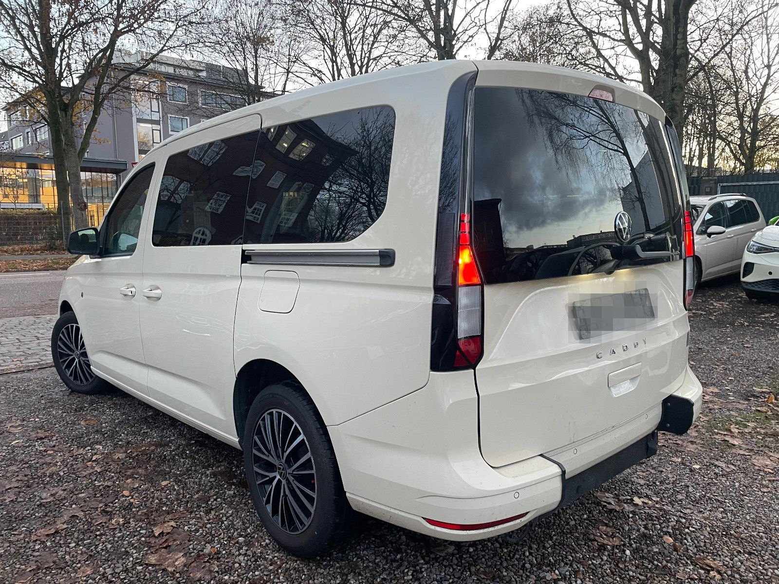 Volkswagen Caddy 2.0 TDI  Rollstuhlrampe 7Sitzer CAM Alufel foto 4