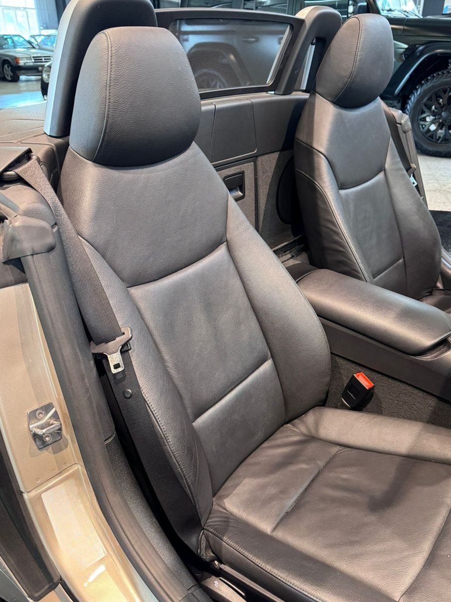BMW Z4 sDrive 23i Flügeltüren  SAGA Einzelstück foto 18