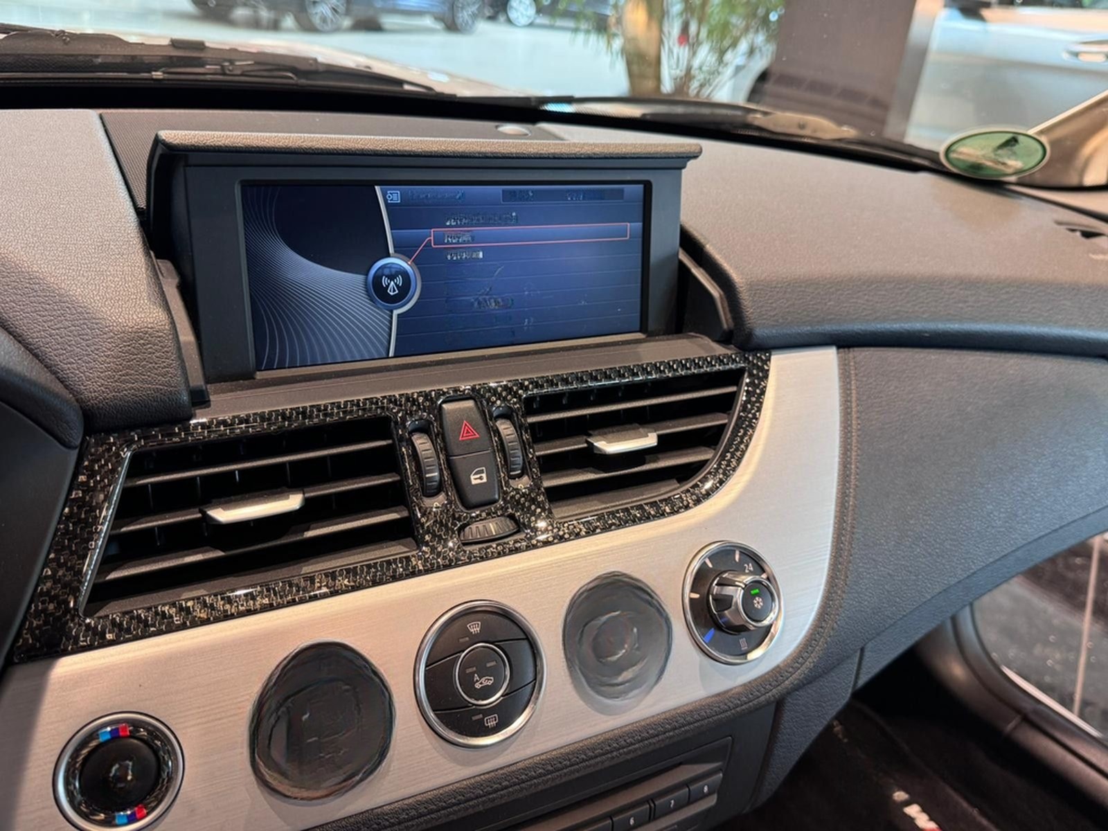 BMW Z4 sDrive 23i Flügeltüren  SAGA Einzelstück foto 25