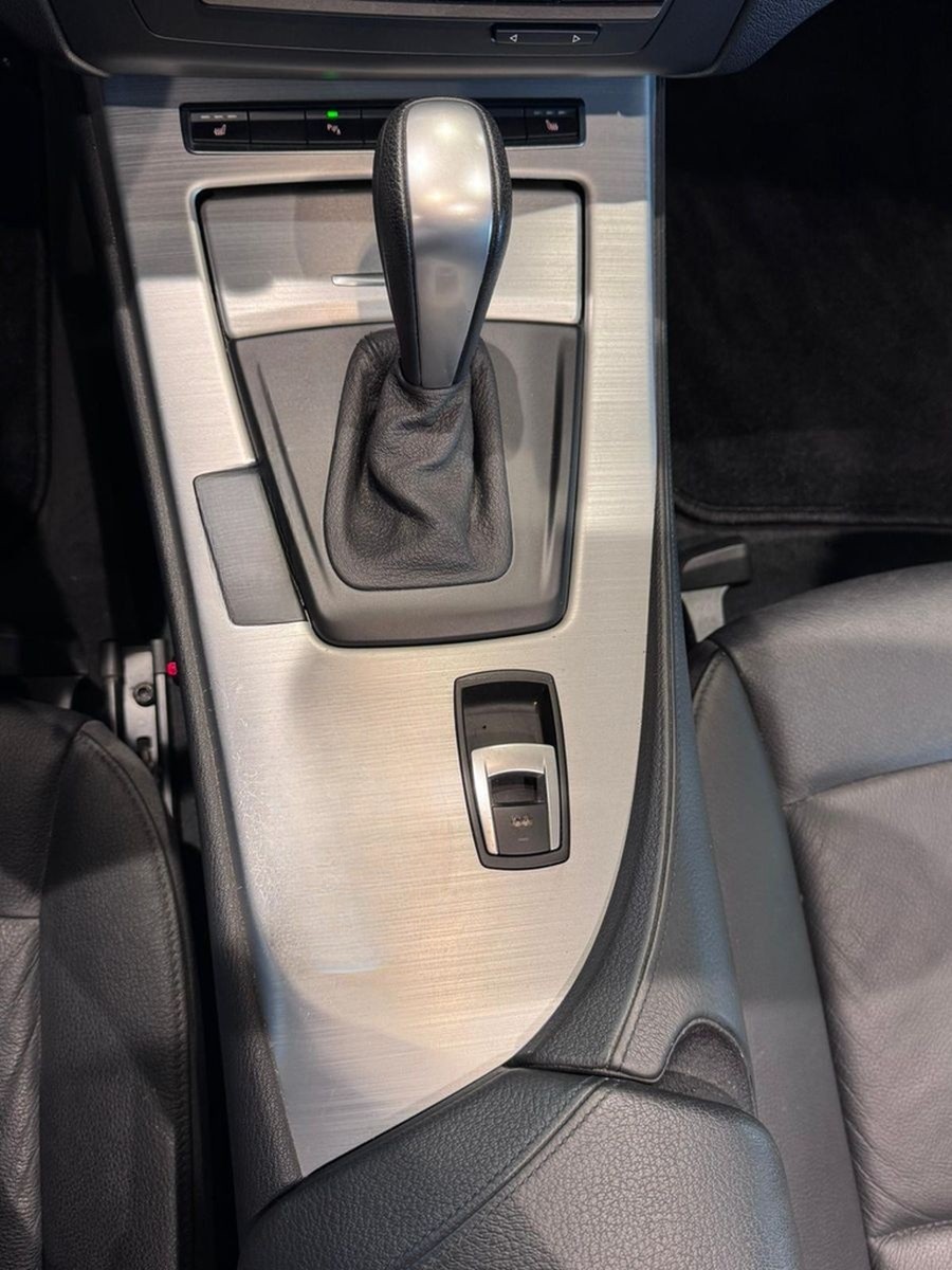 BMW Z4 sDrive 23i Flügeltüren  SAGA Einzelstück foto 29